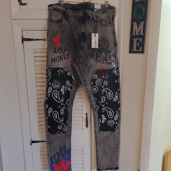 Other - Stylish Gray Graphic Men's Jeans